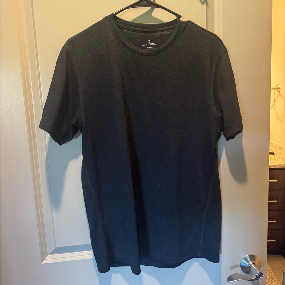 Men’s Fabletics shirt